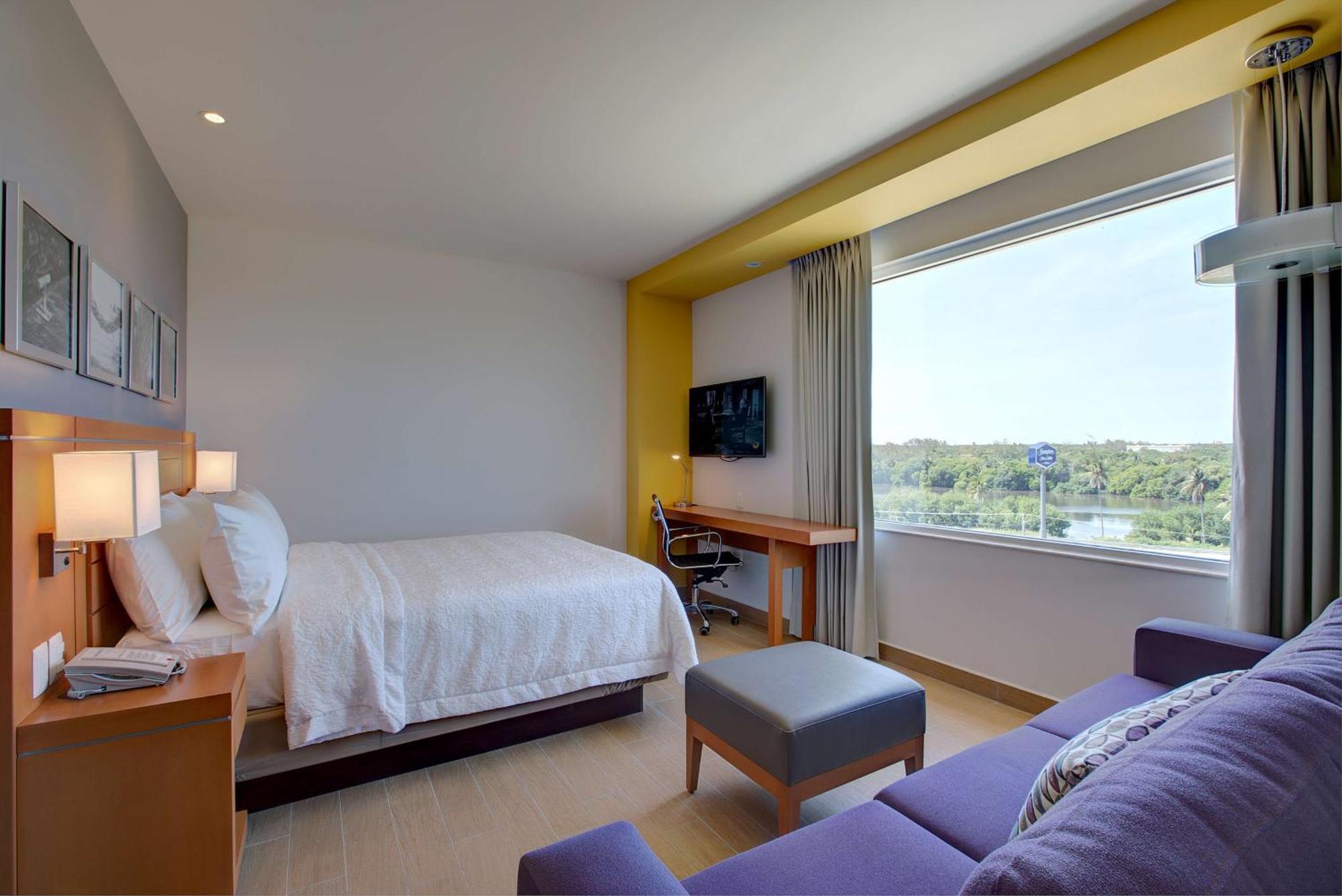 Hampton Inn & Suites By Hilton Paraíso Exterior foto